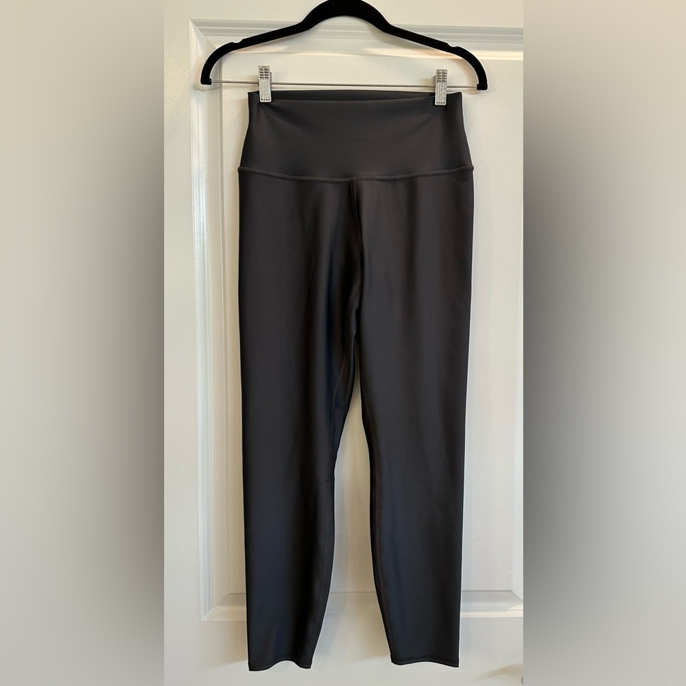 ALO Yoga 7/8 HIGH-WAIST AIRLIFT LEGGING, M - Picture 4 of 7